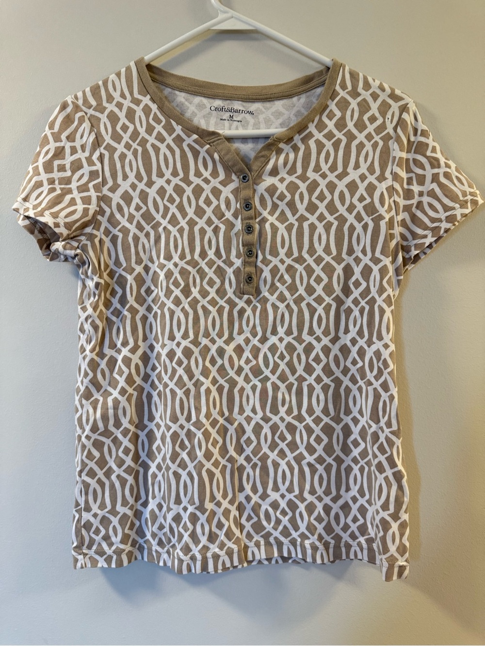 croft & barrow Tan and White Short-Sleeve Henley Tee